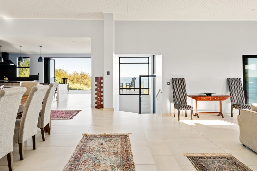 5 Bedroom Property for Sale in Pezula Private Estate Western Cape